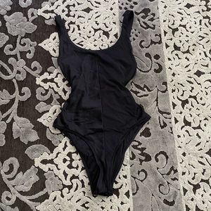 🖤 LITTLE BLACK ONE PIECE 🖤